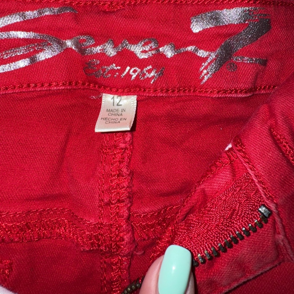 Seven7 Red Jean Shorts. Size 12 - Picture 3 of 5